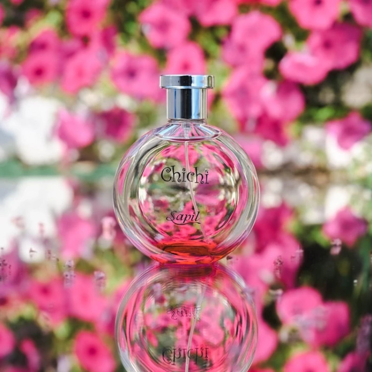 عطر چی چی زنانه صورتی - یک گرم تضمینی Sapil chichi اسانس اصل و خالص با کیفیت عالی و ماندگاری بالا