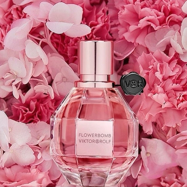 عطر ویکتور اند رولف فلاور بمب - یک گرم تضمینی Flowerbomb اسانس اصل و خالص با کیفیت عالی و ماندگاری بالا