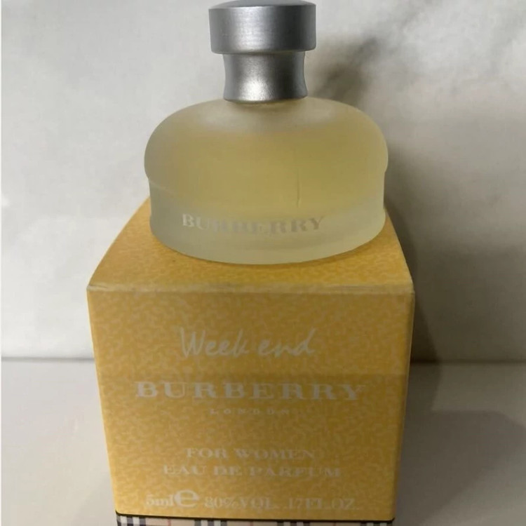 عطر باربری ویکند - یک گرم تضمینی