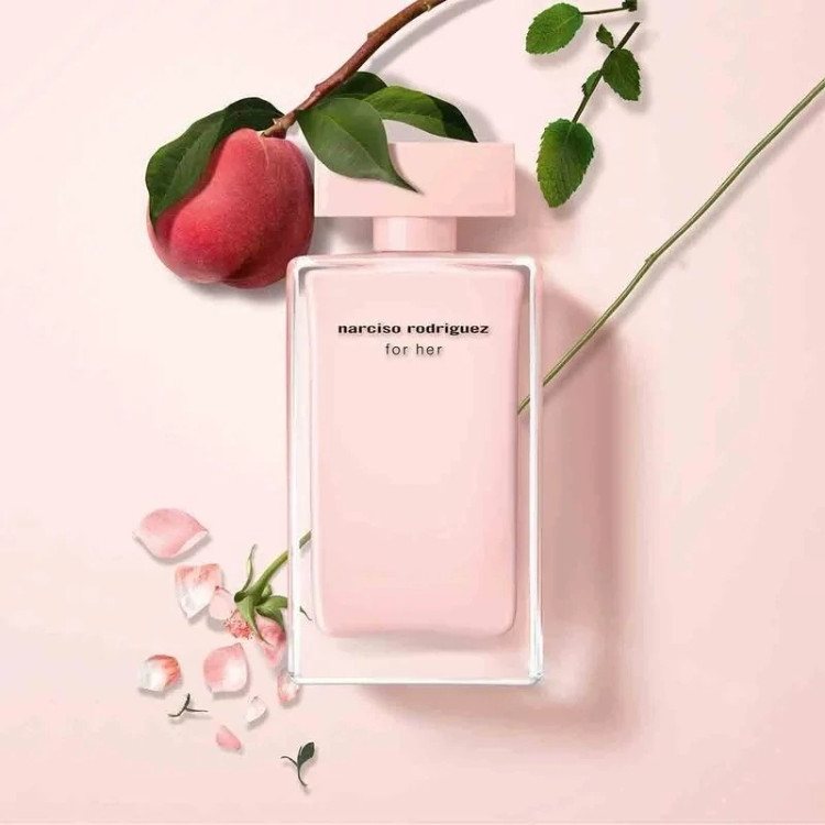 عطر نارسیسو رودریگز - یک گرم تضمینی Narciso rodriguez اسانس اصل و خالص با کیفیت عالی وماندگاری بالا