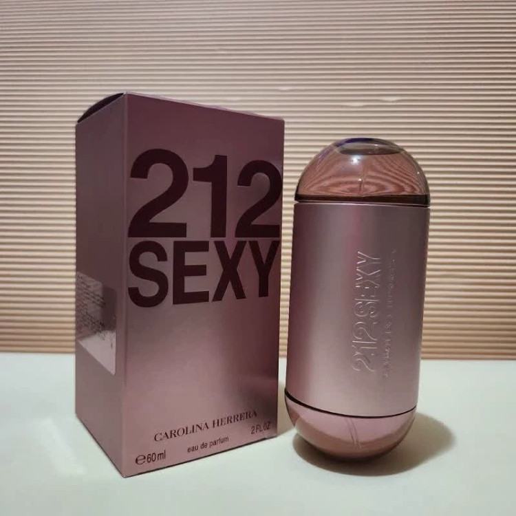 عطر کارولینا هررا 212 سیکس-ی یک گرم تضمینی Carolina Herrera 212 six-y اسانس اصل و خالص وارداتی فرانسه