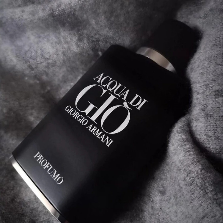 عطر جیو بلک جورجیو آرمانی - تضمینی Giorgio Armani Acqua Di Gio اسانس اصل و خالص با کیفیت عالی و ماندگاری بالا