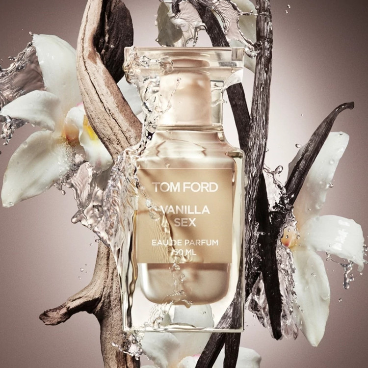 عطر تامفورد وانیلا سیکس - یک گرم تضمینی TomFord Vanilla Six اسانس اصل و خالص با کیفیت و ماندگاری فوق العاده