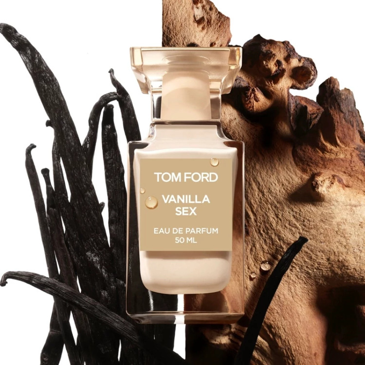 عطر تامفورد وانیلا سیکس - یک گرم تضمینی TomFord Vanilla Six اسانس اصل و خالص با کیفیت و ماندگاری فوق العاده