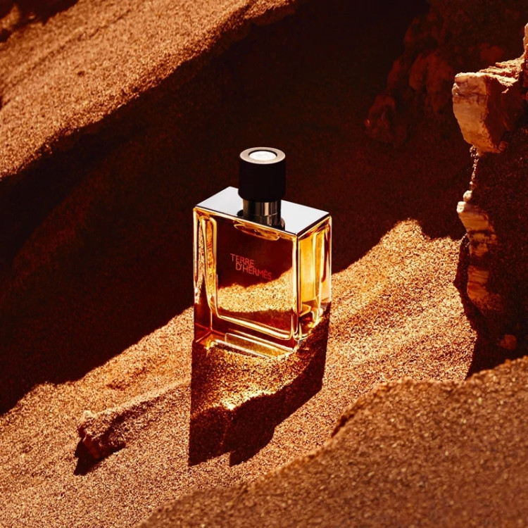 عطر تق هرمس - یک گرم تضمینی Terre d.Hermes اسانس اصل و خالص با کیفیت عالی و ماندگاری بالا