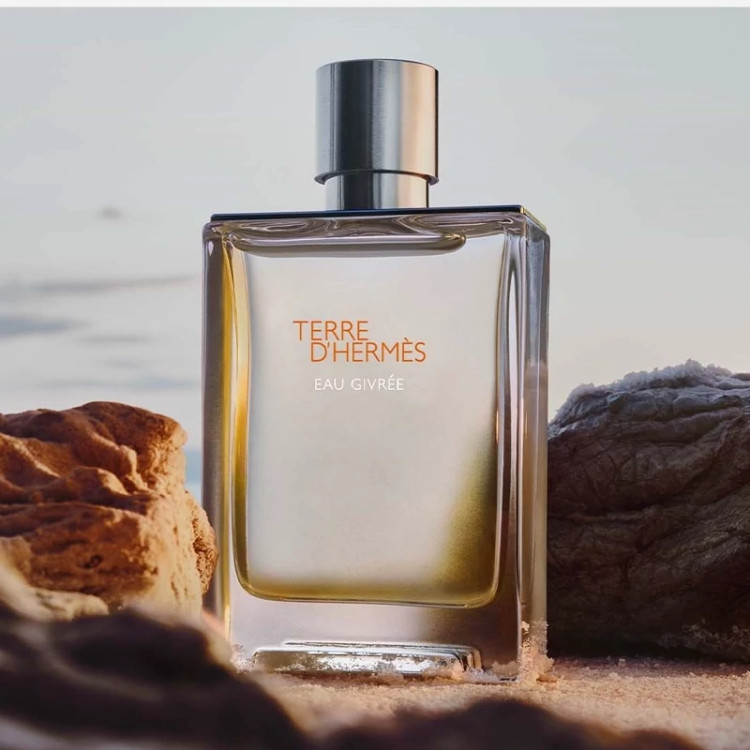 عطر تق هرمس - یک گرم تضمینی Terre d.Hermes اسانس اصل و خالص با کیفیت عالی و ماندگاری بالا