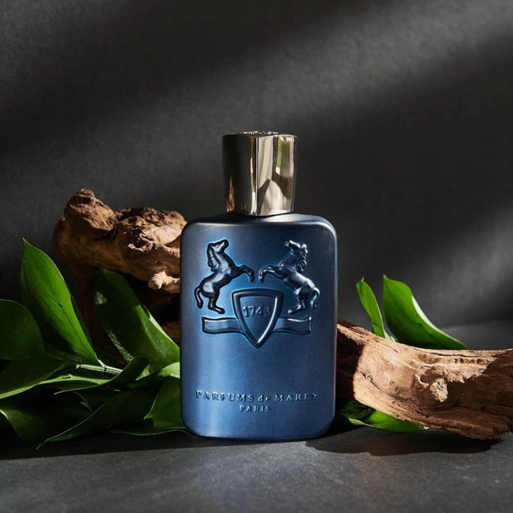 عطر مارلی لیتون - یک گرم تضمینی Parfums De Marly Leyton اسانس اصل و خالص با کیفیت عالی و ماندگاری بالا