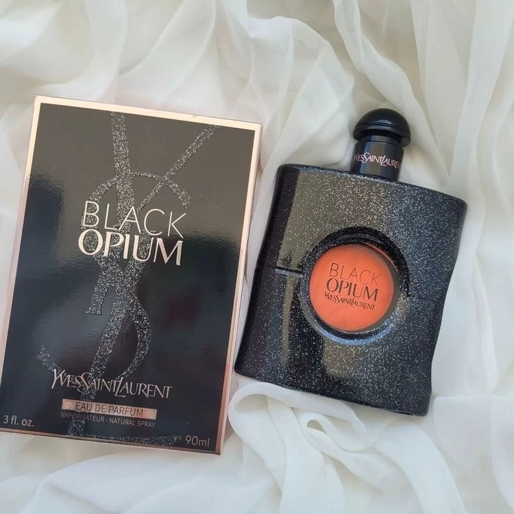 عطر ایو سن لورن بلک اوپیوم - یک گرم تضمینی YSL Black Opium اسانس اصل و خالص با کیفیت عالی و ماندگاری بالا