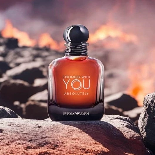 عطر استرانگر ویت یو ابسولوتلی - یک گرم تضمینی Stronger With You Absolutely اسانس اصل و خالص با کیفیت و ماندگاری عالی