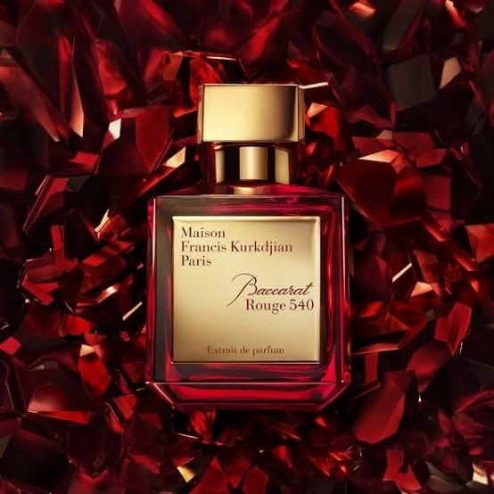 عطر باکارات رژ - یک گرم تضمینی Baccarat Rouge 540 اسانس اصل و خالص با کیفیت عالی و ماندگاری بالا