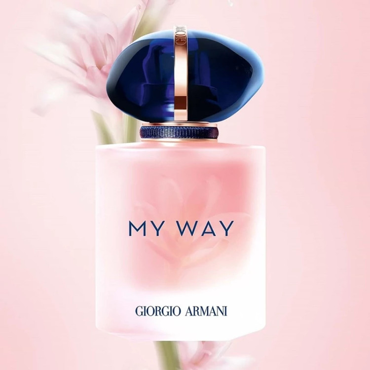 عطر جورجیو آرمانی مای وی - یک گرم تضمینی اسانس اصل و خالص ژیوادان سوئیس با کیفیت و ماندگاری فوق العاده بالا