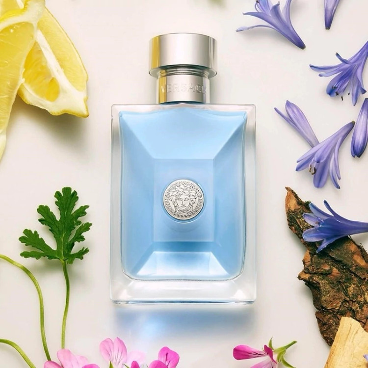 عطر ورساچه پورهوم - یک گرم تضمینی Versace Pour homme اسانس اصل و خالص با کیفیت و ماندگاری بالا