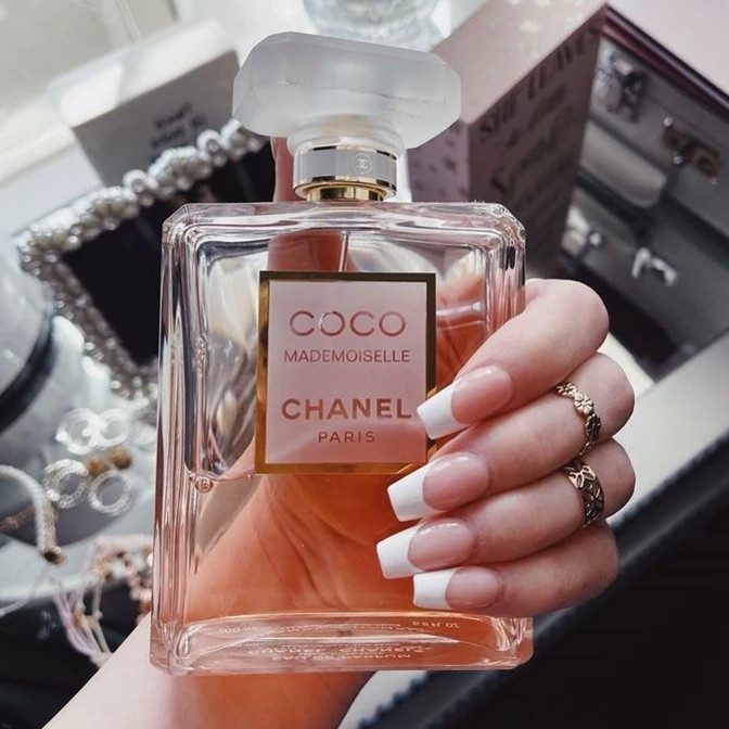 عطر کوکوشنل مادمازل - یک گرم تضمینی Coco Mademoiselle اسانس اصل و خالص ژیوادان سوئیس با کیفیت فوق العاده