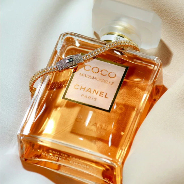 عطر کوکوشنل مادمازل - یک گرم تضمینی Coco Mademoiselle اسانس اصل و خالص ژیوادان سوئیس با کیفیت فوق العاده
