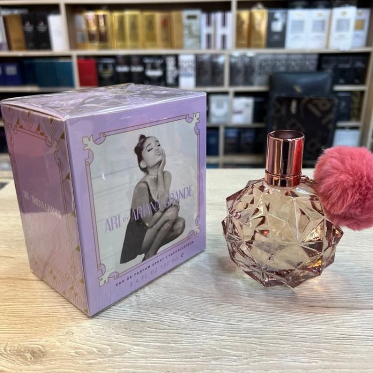 عطر آری از آریانا گراند - یک گرم تضمینی Ariana Grande Ari اسانس اصل و خالص با کیفیت فوق العاده و ماندگاری بالا