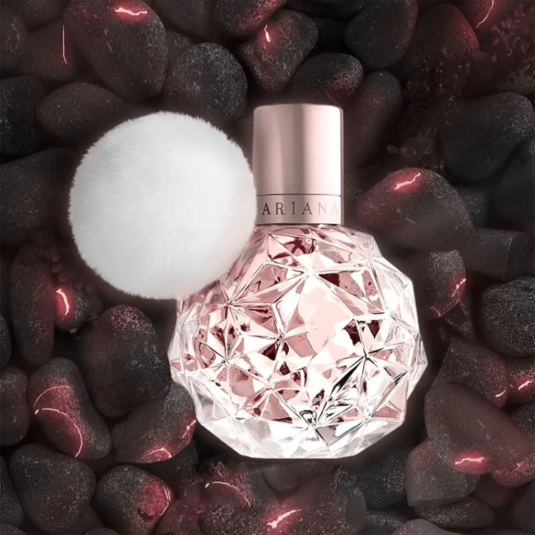 عطر آری از آریانا گراند - یک گرم تضمینی Ariana Grande Ari اسانس اصل و خالص با کیفیت فوق العاده و ماندگاری بالا