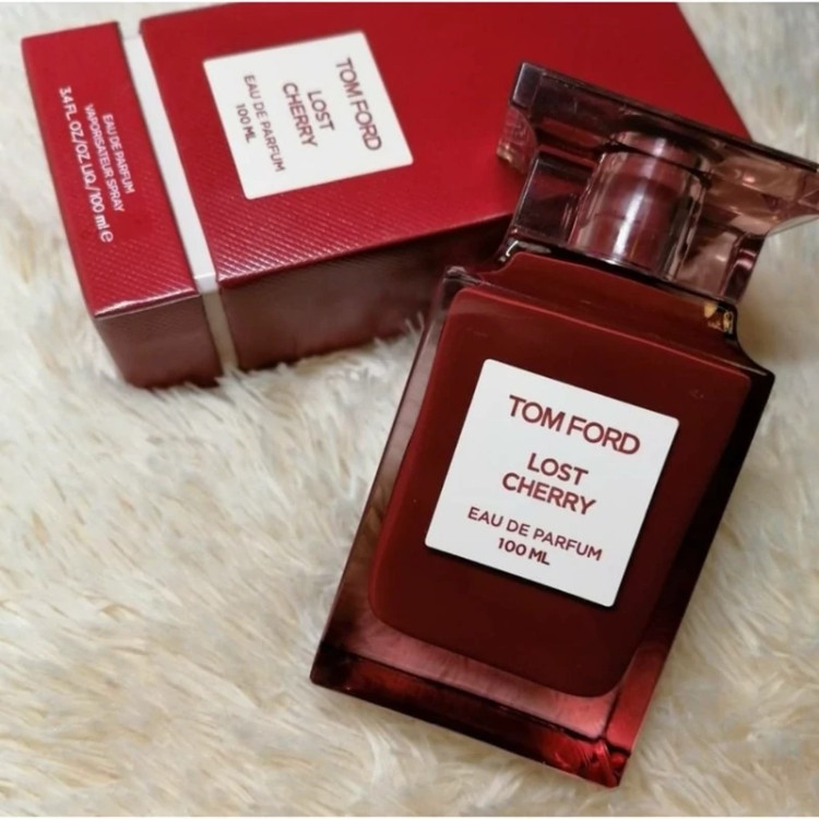 عطر تام فورد لاست چری - یک گرم تضمینی Tomford Lost Cherry اسانس اصل و خالص با کیفیت عالی و ماندگاری بالا