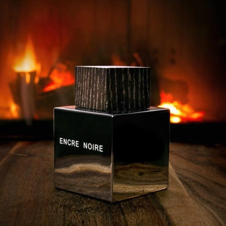 عطر لالیک انکر نویر - یک گرم تضمینی Lalique Encre Noir اسانس اصل و خالص با کیفیت و ماندگاری بالا