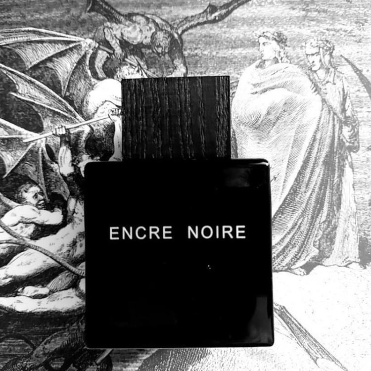 عطر لالیک انکر نویر - یک گرم تضمینی Lalique Encre Noir اسانس اصل و خالص با کیفیت و ماندگاری بالا