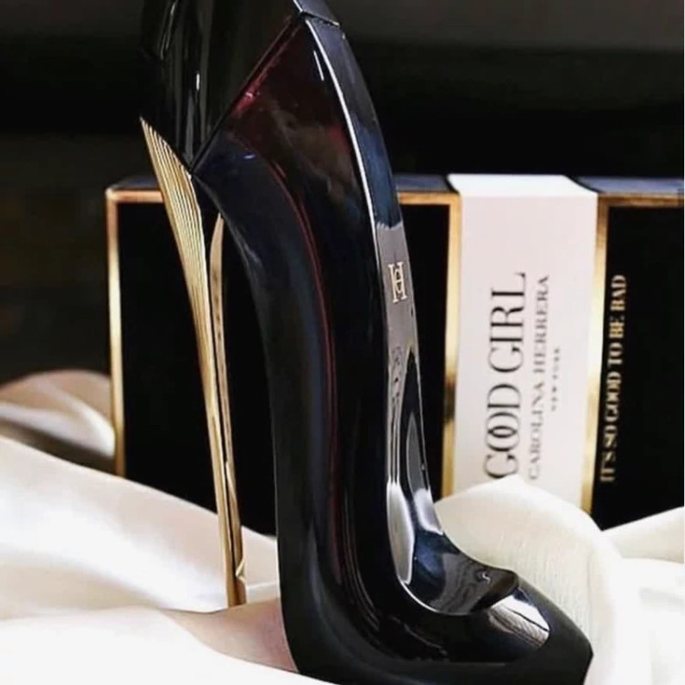 عطر کارولینا هررا گودگرل - یک گرم Carolina Herrera Good girl اسانس اصل و خالص وارداتی فرانسه