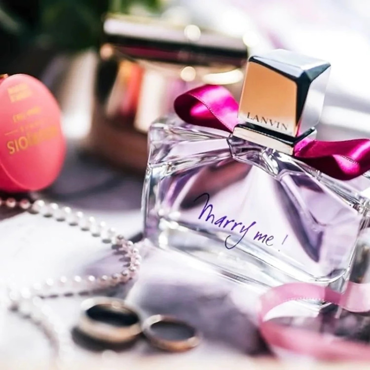 عطر لانوین مری می - یک گرم تضمینی Lanvin Marry Me اسانس اصل و خالص با کیفیت و ماندگاری عالی