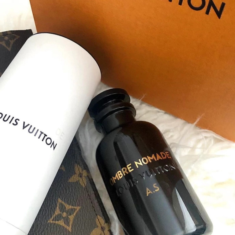 عطر لویی ویتون آمبر نومد - یک گرم تضمینی Louis vuitton Ombre Nomade اسانس اصل و خالص از شرکت ژیوادان سوئیس کیفیت عالی