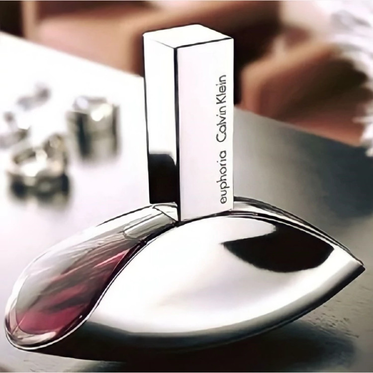 عطر ایفوریا زنانه - یک گرم تضمینی اسانس اصل و خالص ژیوادان گرید Hcv