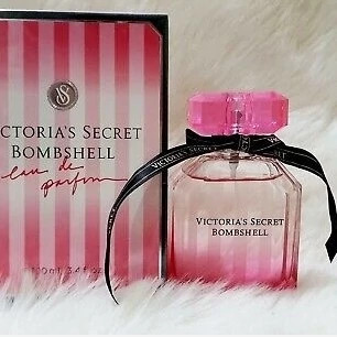 عطر ویکتوریا سکرت بامبشل - یک گرم تضمینی Victoria secret bombshel اسانس اصل و خالص با کیفیت عالی و ماندگاری بالا