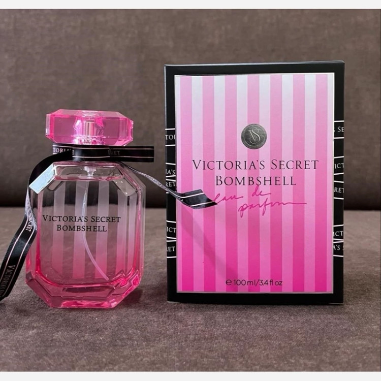 عطر ویکتوریا سکرت بامبشل - یک گرم تضمینی Victoria secret bombshel اسانس اصل و خالص با کیفیت عالی و ماندگاری بالا